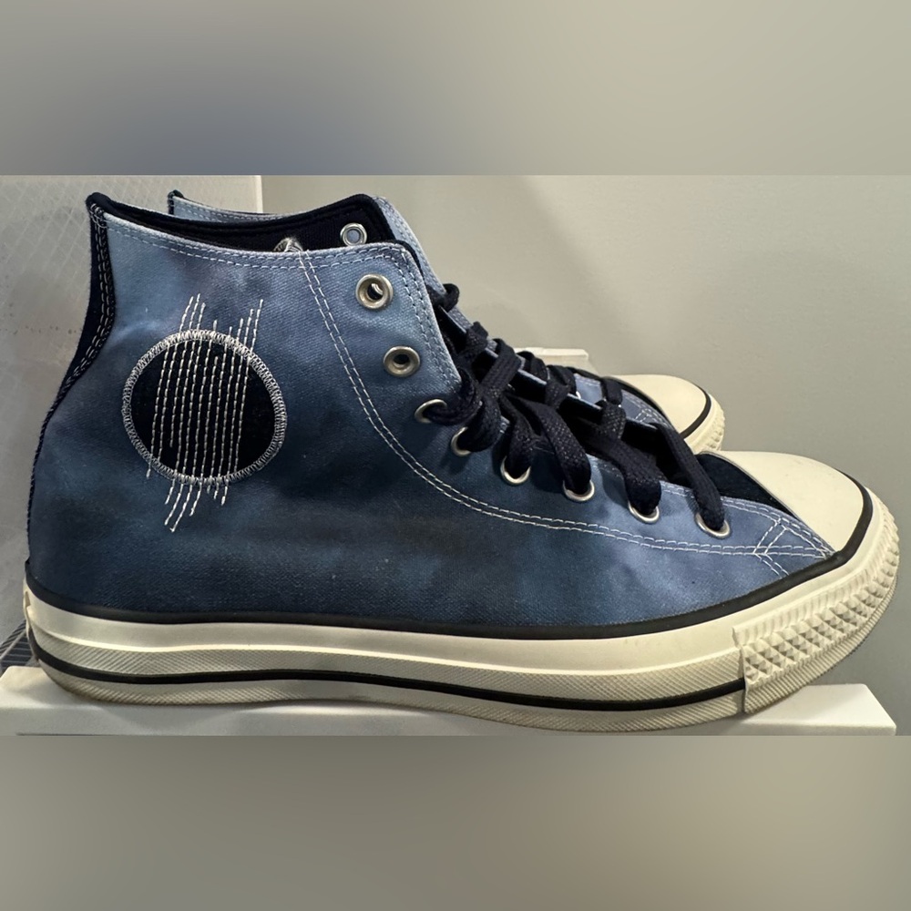 Converse Unisex Sneakers - Classic Navy Blue and White, tougue Denim.